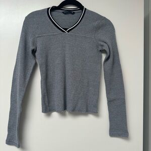 3/$30 95% new Abercrombie & Fitch V-Neck Women's waffle tee